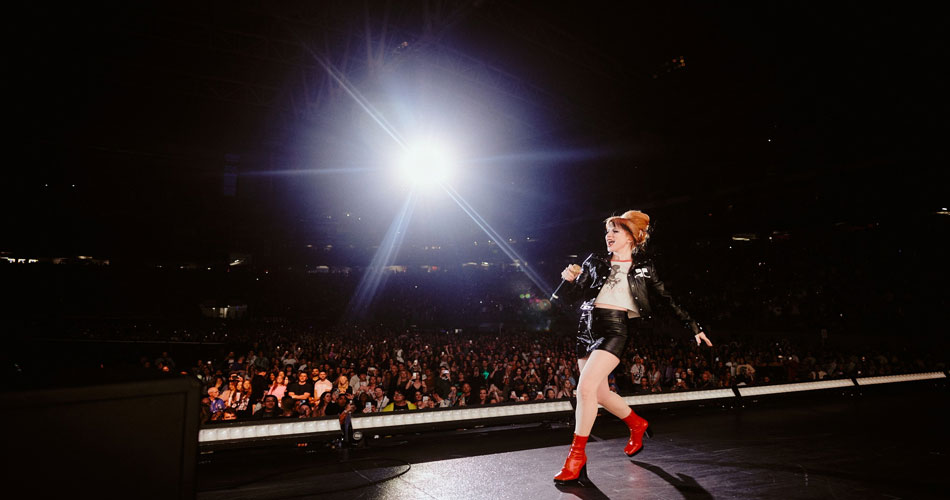 Paramore: clipe ao vivo de “You First” mostra energia do público sul-americano