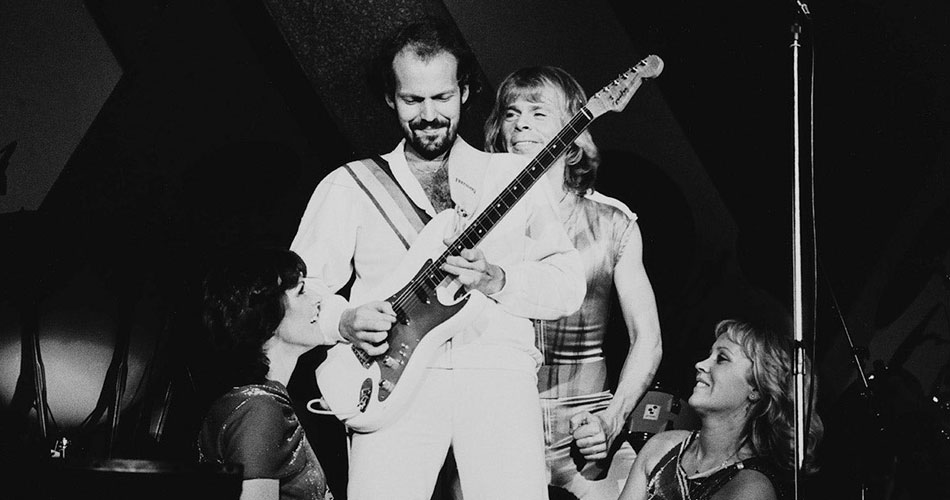 Morre Lasse Wellander, guitarrista do ABBA