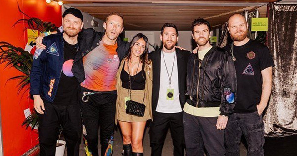 Messi deixa de comparecer em premiação de futebol para curtir show do Coldplay