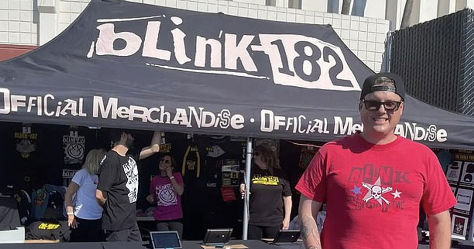 Enteado de bilionário desaparecido no Atlântico busca ajuda em show do Blink-182