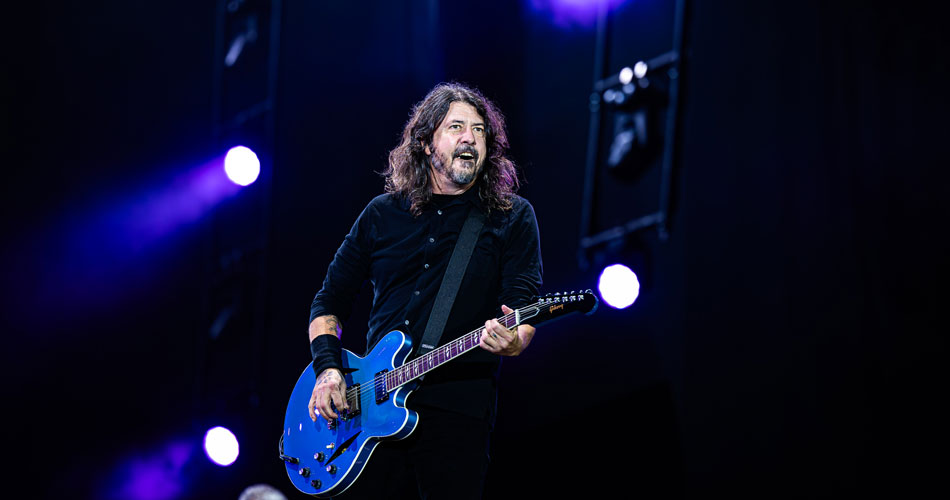 Foo Fighters faz The Town tremer com show repleto de energia, interatividade e emoção