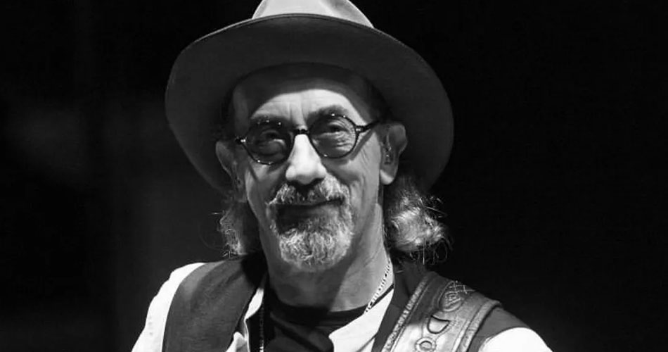 Morre Jack Sonni, ex-guitarrista do Dire Straits
