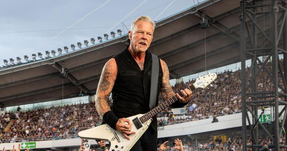 James Hetfield testa positivo para Covid e Metallica adia show nos EUA