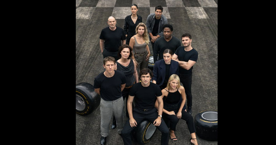 Netflix revela foto com elenco de série sobre Ayrton Senna