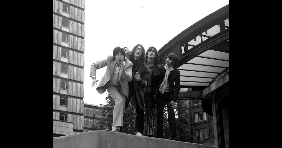 Beatles retornam ao topo da parada britânica para fazer história com “Now And Then”