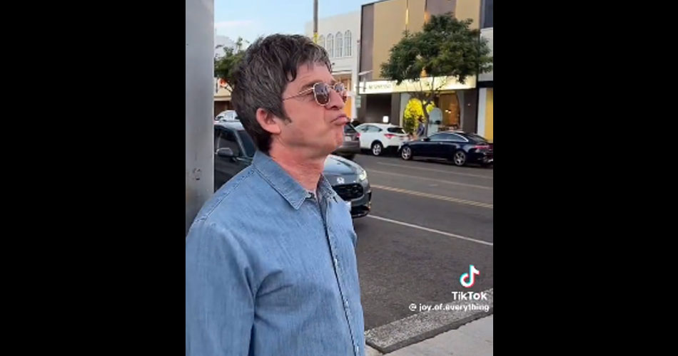 Noel Gallagher mostra como celebridades devem interagir nas ruas com fã chato