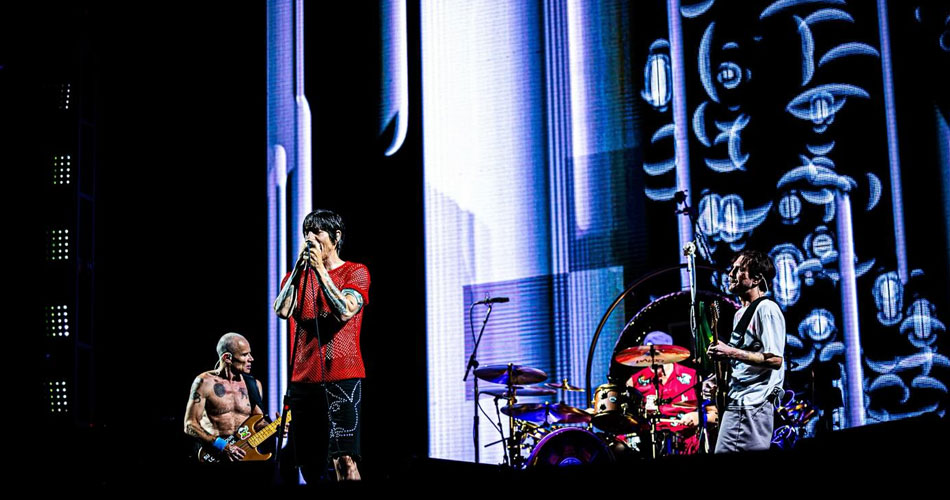 Red Hot Chili Peppers: em mensagem de vídeo cantada, Anthony Kiedis revela lesão de John Frusciante