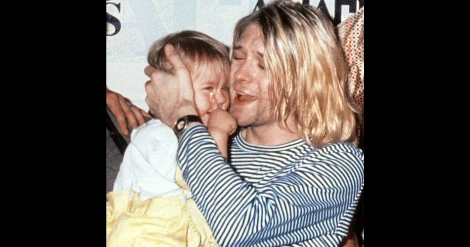 Em carta emocionante, filha de Kurt Cobain faz homenagem ao pai