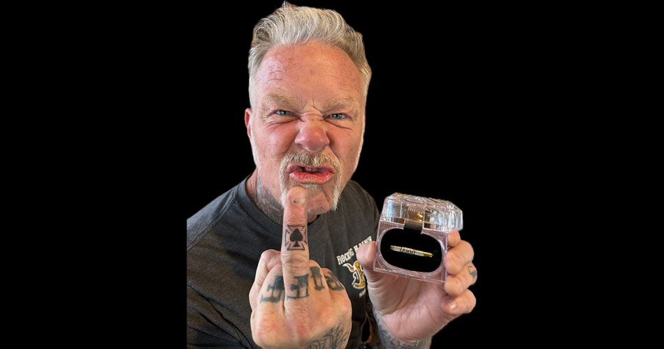 James Hetfield usa cinzas de Lemmy em tinta de sua nova tatuagem