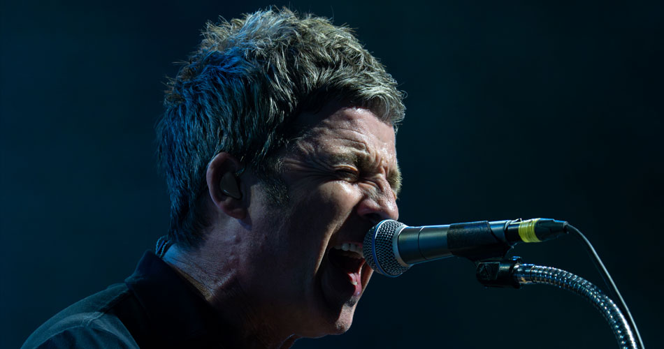 Noel Gallagher manda um f*da-se para acústicos e projeta “disco de rock desafiador”